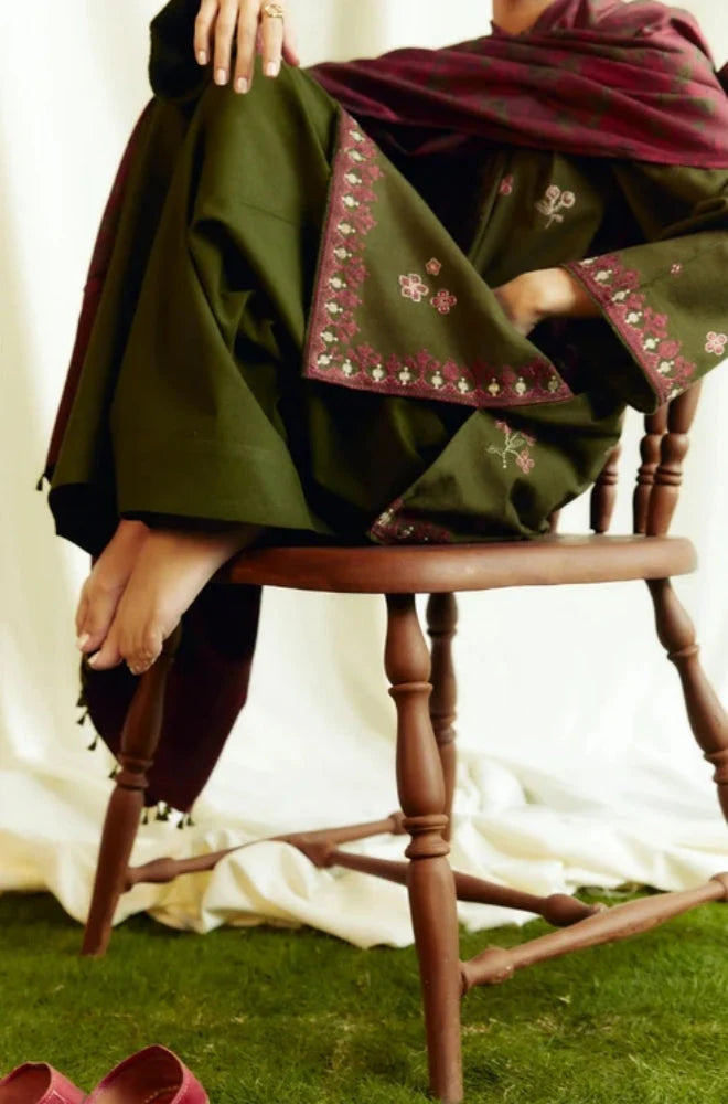Zara Shah Jahan - 3PC Unstitched Dhanak Embroidered Shirt with Printed Shawl and Trouser - RC 1133